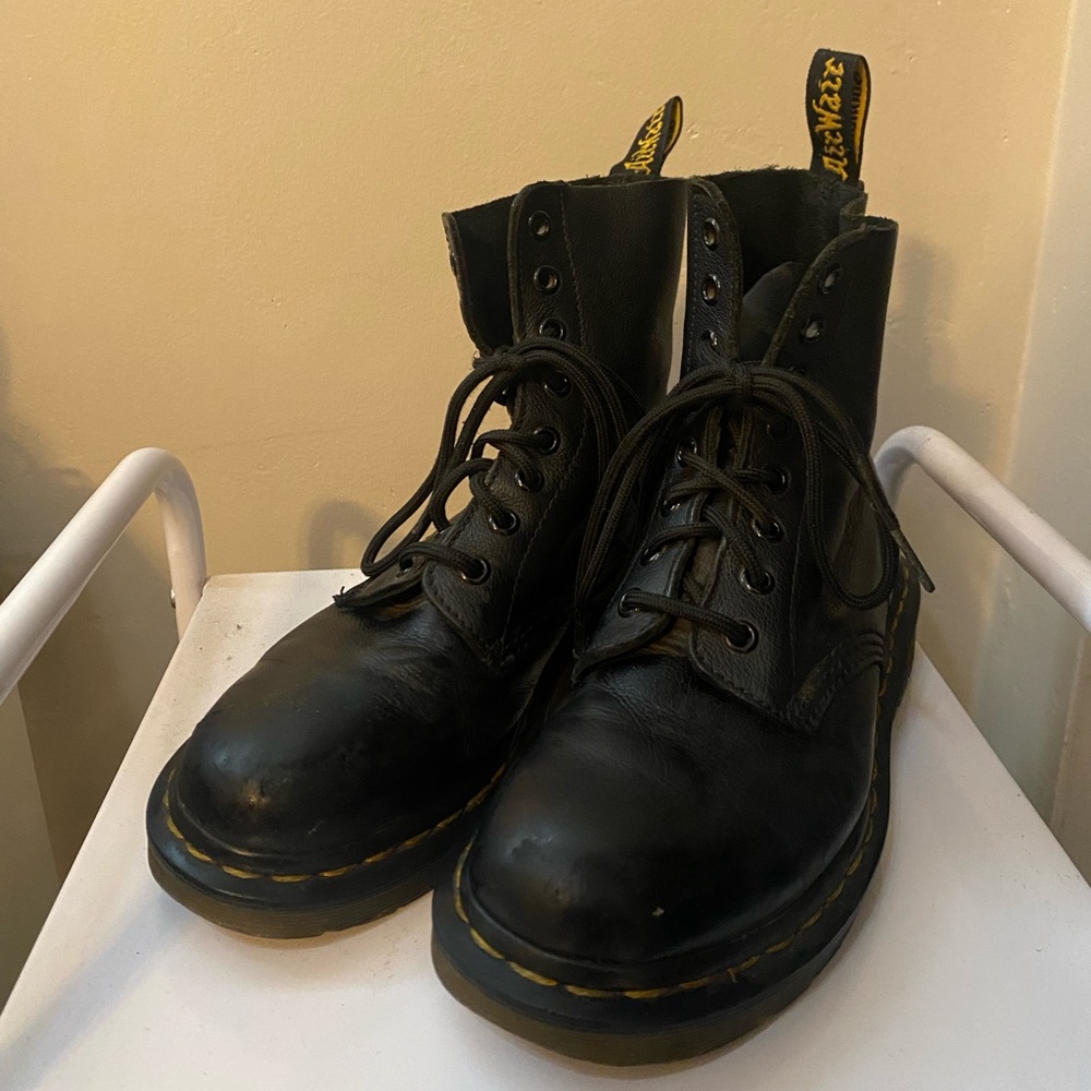 Top condition Dr. Martens